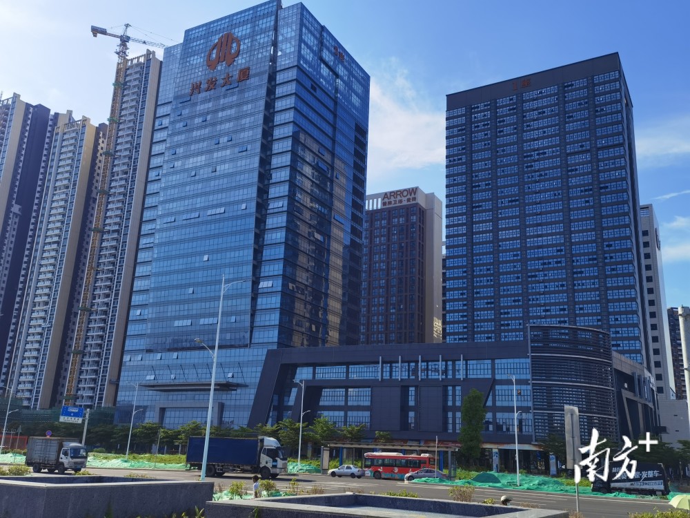 兴发控股总部落户绿岛湖,未来还会把新增板块的生产环节继续投放在