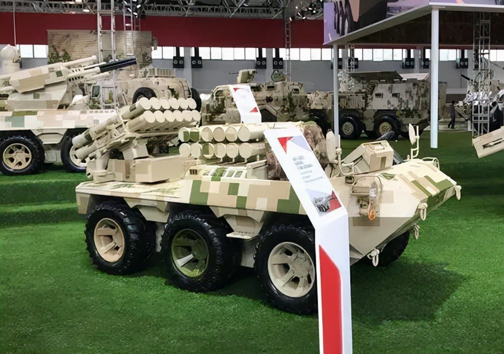 107mm火箭炮装备我空降兵和陆战队新研制了增程型和制导型弹