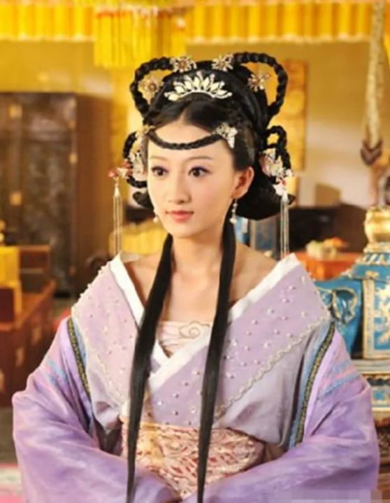 明熹宗朱由校皇后张嫣:遭客氏,魏忠贤陷害流产,建议传位朱由检