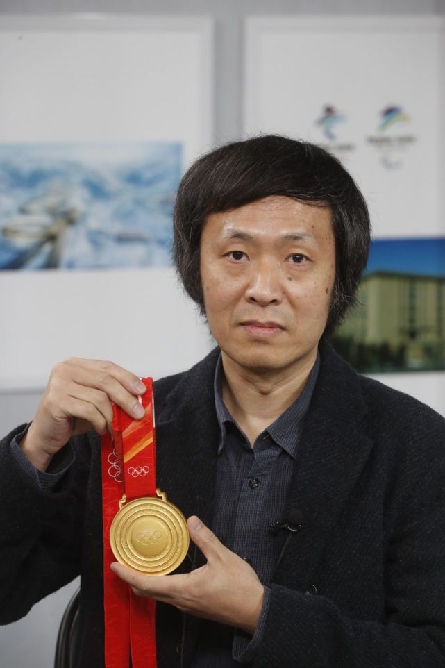 奖牌设计团队负责人杭海:苍璧礼天,我们用玉来礼赞获奖运动员