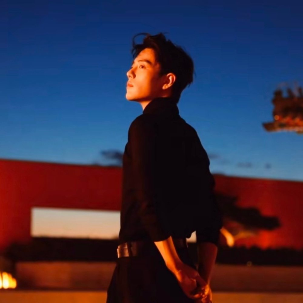 肖战qq微信头免费观看完整百度网盘1250p中英双语手机在线观看