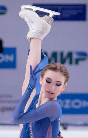 达莉亚·乌萨丘娃(daria usacheva)难度女皇,女选手中四周跳最多的就