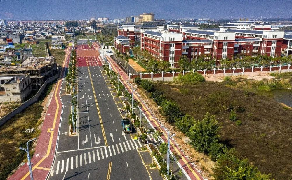 署名文章沈焕然主动服务和融入滇南中心城市建设在高质量发展新征程