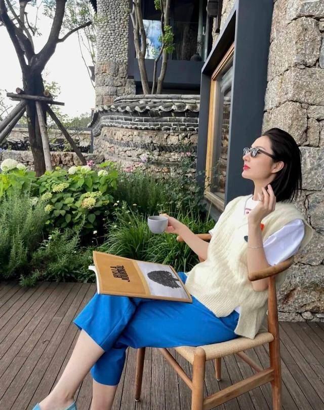 董花花小号曝光,自称没离婚生活幸福_腾讯新闻