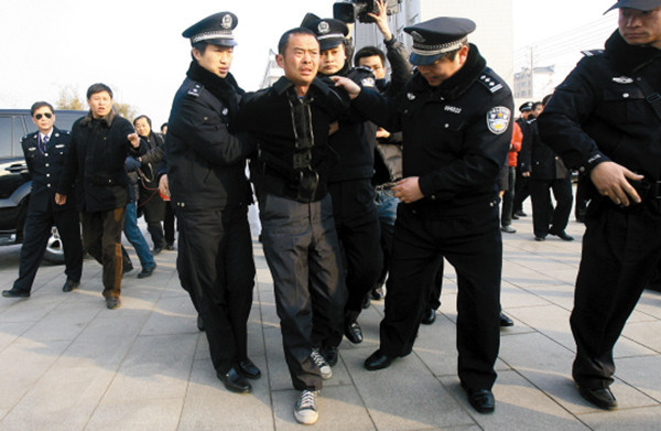 湖北随州破烂王因向情人求婚遭拒一夜之间残杀八人