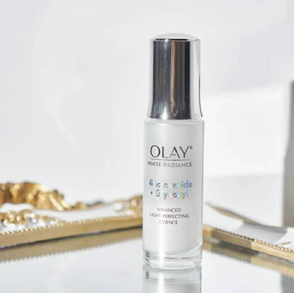 olay抗糖小白瓶是olay家小白瓶的第四代"传人",而且也是经典光感小白