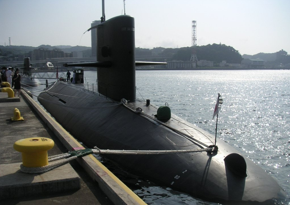 日本大鲸级潜艇下水性能无限接近核潜艇高看日本了