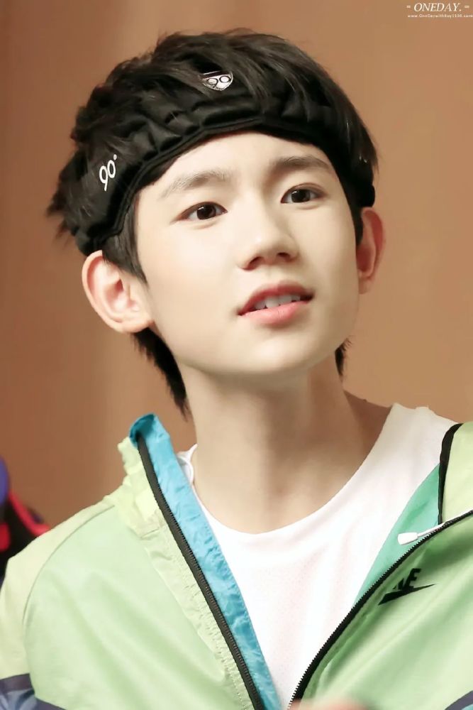 小甜豆15岁的王源青春无敌