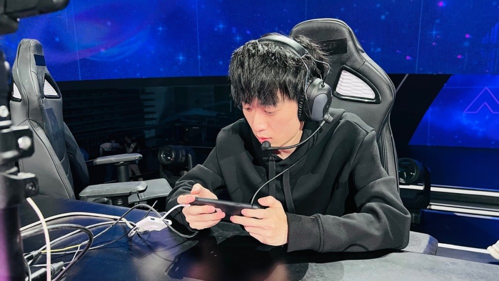 chen天赐一个将粉丝视作家人的千万级人气主播