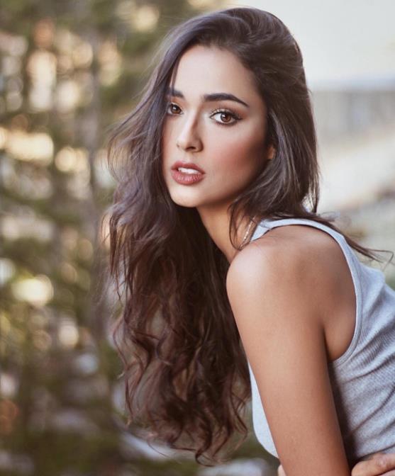 800次臀部训练让自己臀围达标,她们的全部生活就是往返于美女的培训班