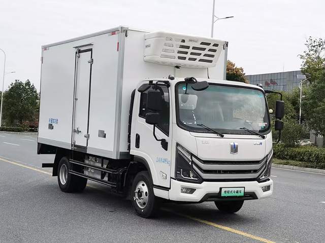 吉利增程式绿牌4米2,插电式混合动力冷藏车!_腾讯新闻