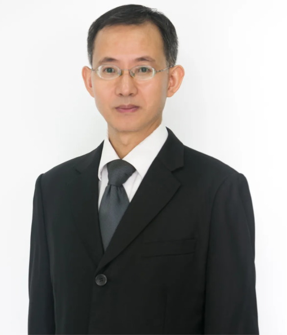 李立