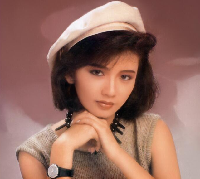 曾华倩梁朝伟的最美前女友曾同居6年53岁的她怎么样了