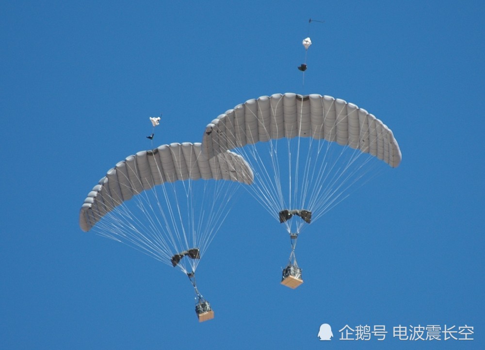 详解印军萤火虫精确空投系统装上一个箱子就让物资指哪落哪儿