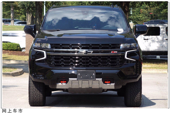 真正美式肌肉雪佛兰旗舰suv实拍搭越野套件外观更霸气