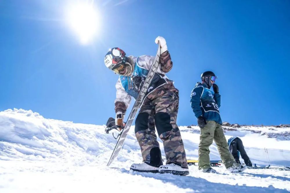 人物张嘉豪北京滑雪小伙的冬奥倒计时