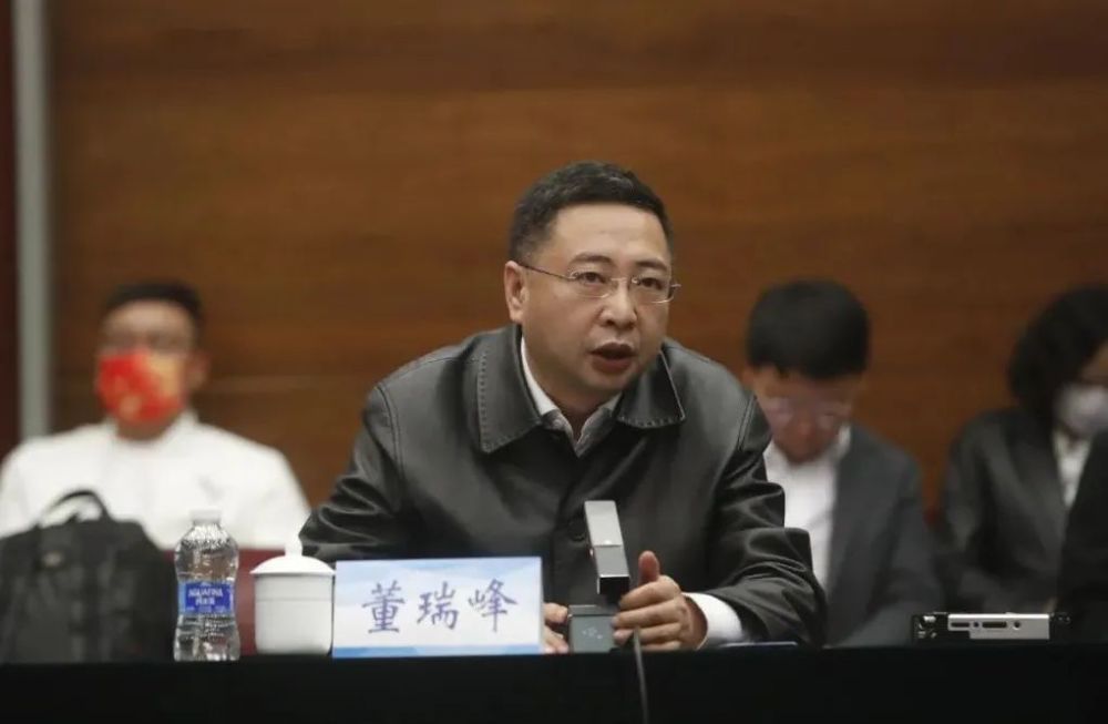 董瑞峰:三个"回归"让人振奋对于电影的两点建议,饶曙光也用关键词总结