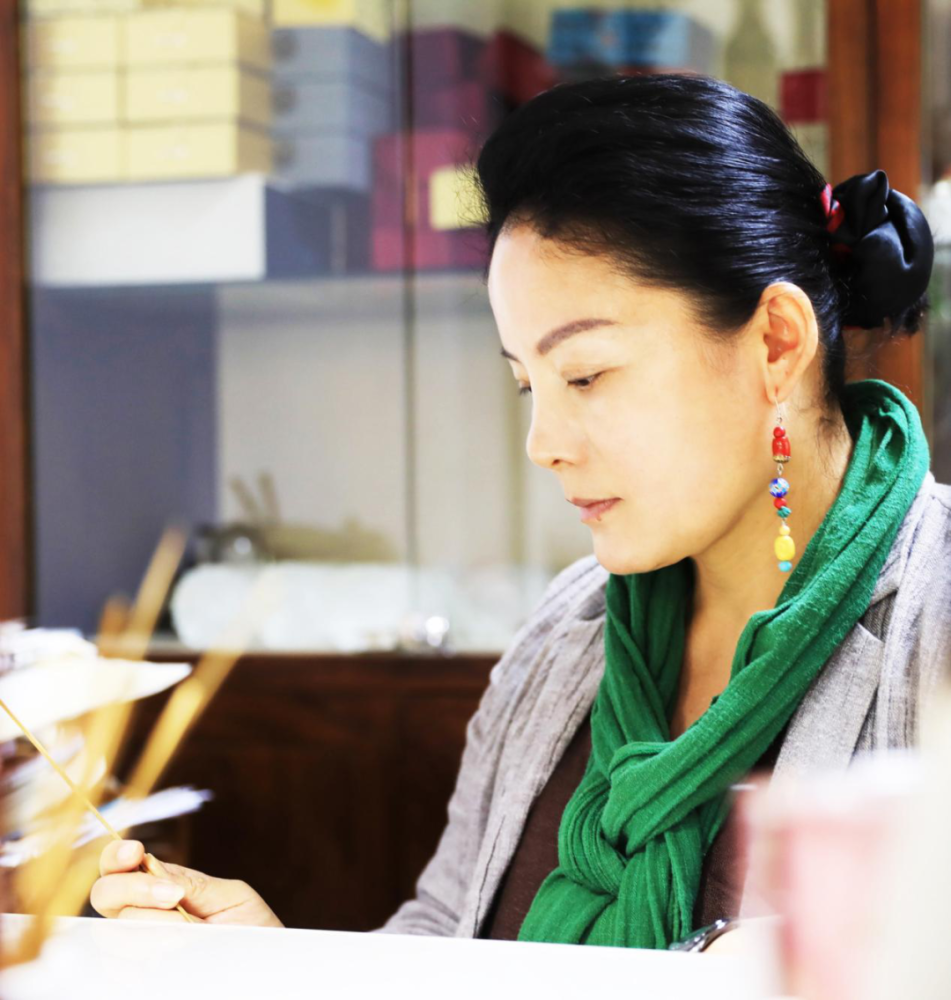 【文汇官渡·寻活非遗】滇派内画创始人孙鸿雁:在方寸间,造无限乾坤