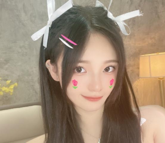 大哥豪刷斗鱼女主播300w遭嫌弃自嘲榜一卑微仔