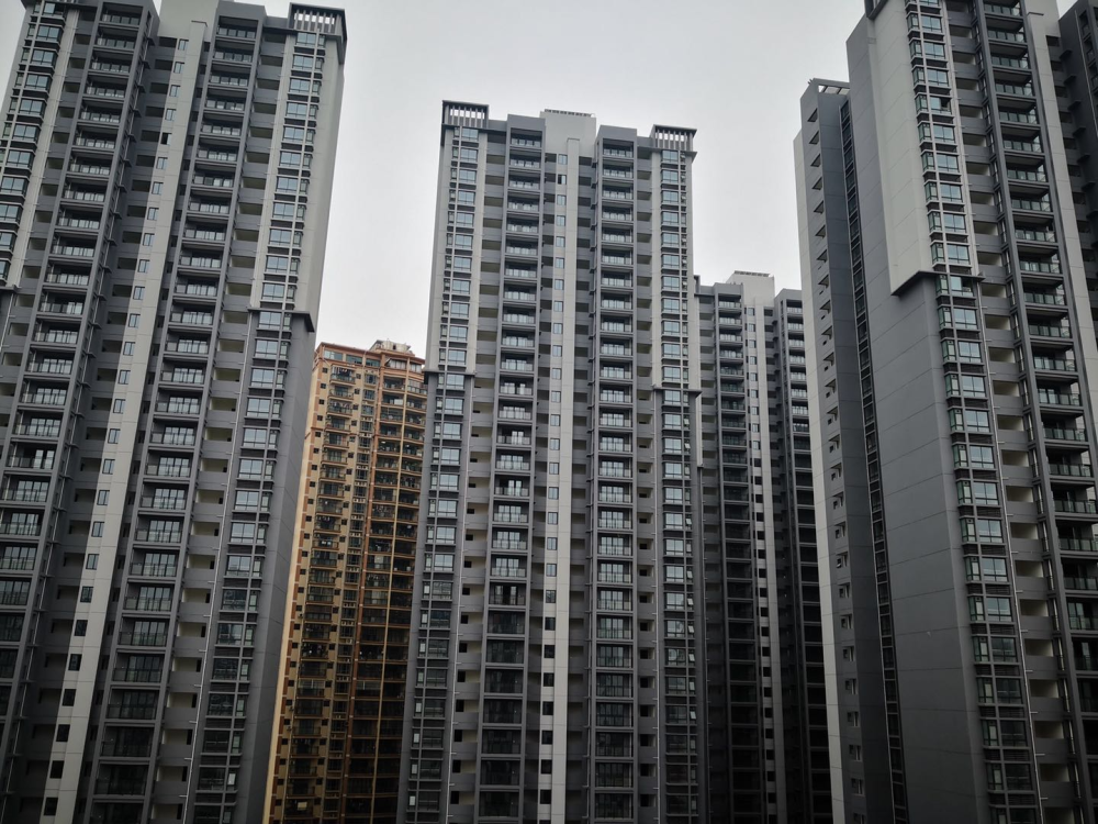 买楼间距过近的房子都有哪些影响?看看这6个弊端,选房尽量避开