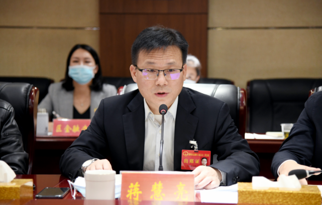 奋斗新北湖】蒋慧亮主持召开座谈会听取代表委员意见和建议|北湖区委