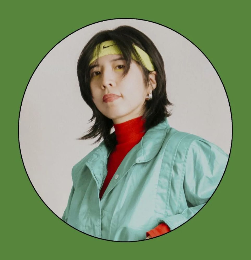 艺术家专访丨游走于色彩之间的王若晗