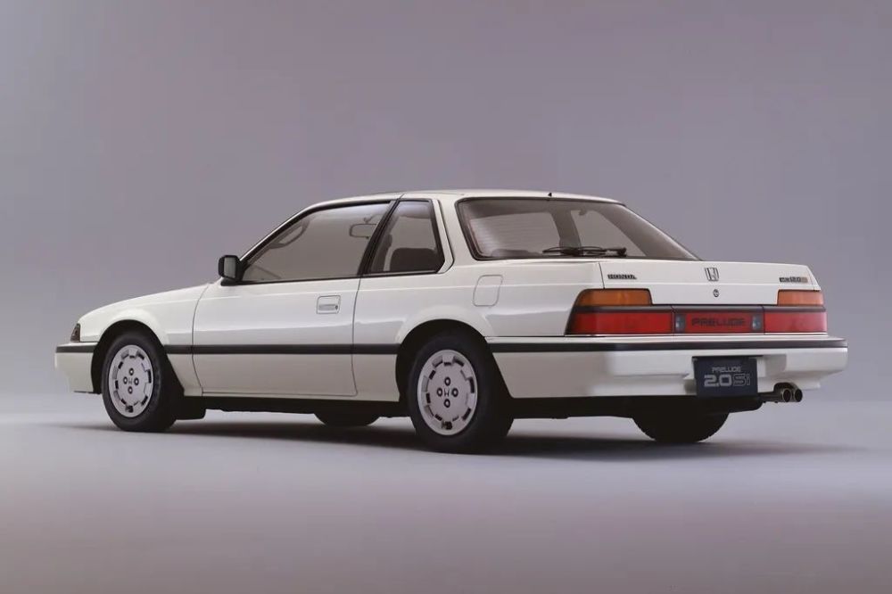 不为人熟悉的本田雅阁亲兄弟,tlv的二代prelude展示_腾讯新闻