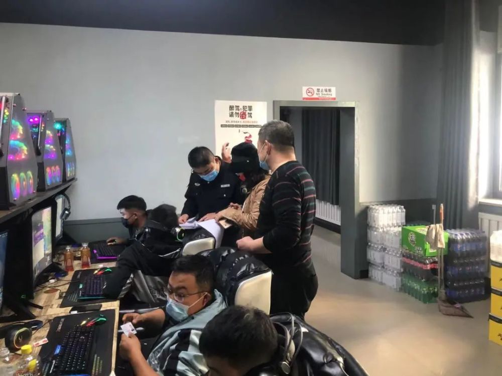 不到位的经营场所坚决依法查处,同时加强对问题商户的"回头看"检查,在