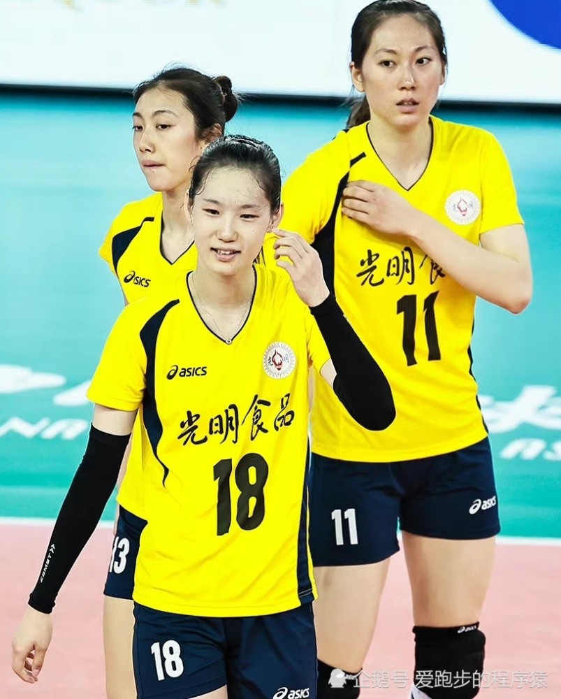 上海女排变阵成功,雪藏主力副攻,时隔三年再夺冠