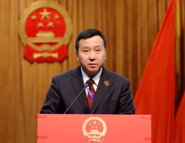 会上,隆回县人民检察院工作报告获一致通过,刘朝洪同志当选隆回