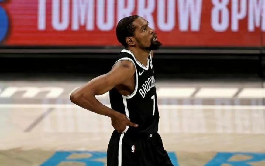 nba 美职篮今日所有比赛中，出现了一个有趣的事
