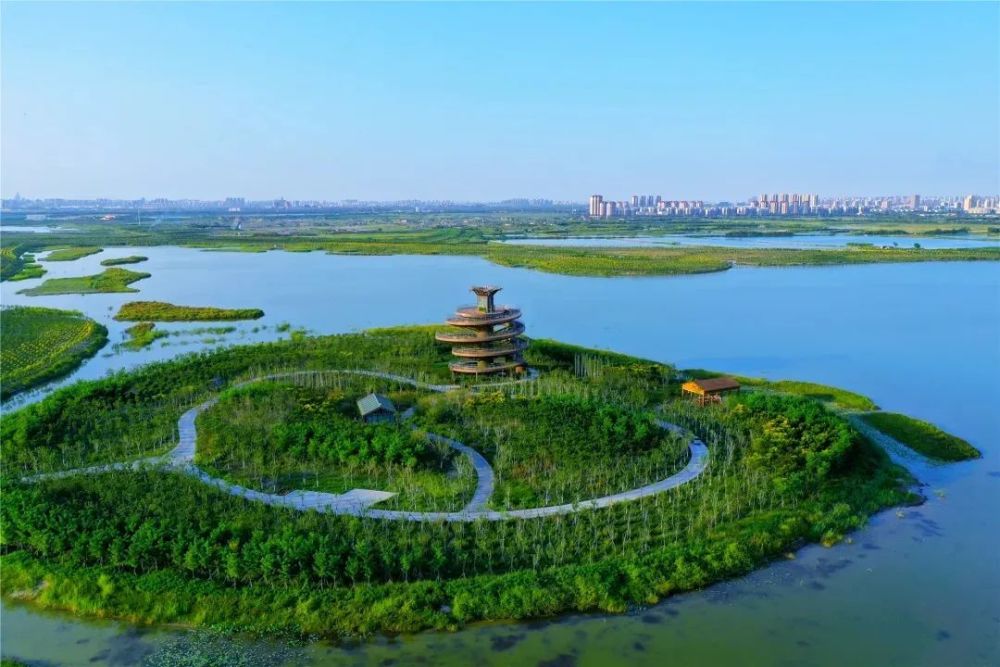 位于津南区总建筑面积138万平方米的国家会展中心(天津)一期建成投入