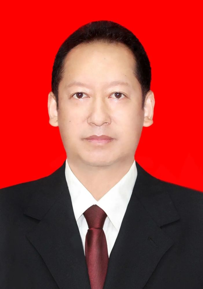 鲁子军林当选马边彝族自治县县长