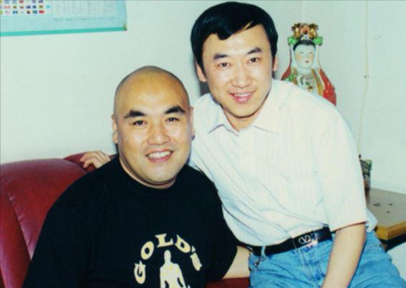 臧金生28岁娶初恋和平凡妻子携手37年为鲁智深增肥70斤