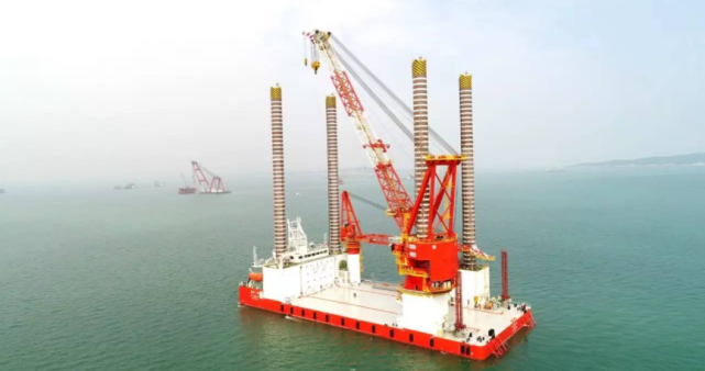 又1国之重器!140米级海上风电打桩船下水,集6项世界第一_腾讯网