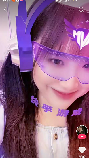 表妹李kk走红后,纯真笑容消失有隐情?同为顶流小雪吖无忧无虑