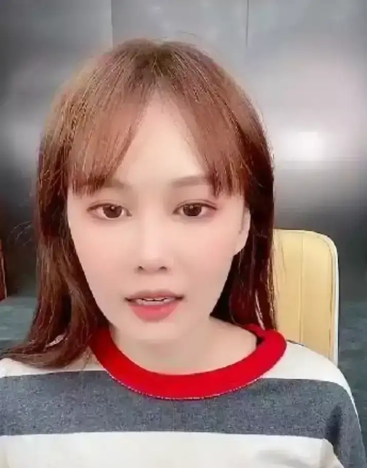 球球直播间炫富吐槽网友买不起一万元的衣服网友给赵本山写信