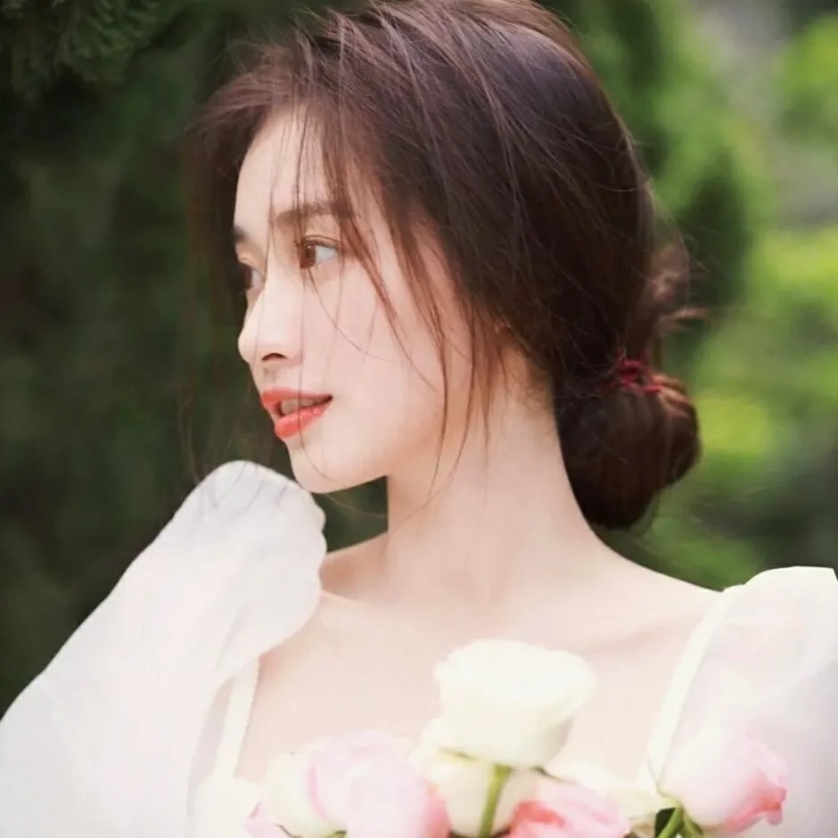 心动女生头像飞鱼与鸟不同路