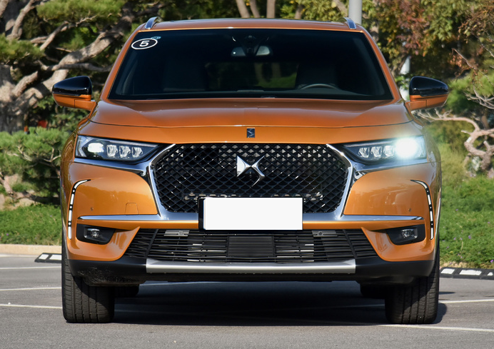 上海车展 296马力suv油耗仅1 9l Ds7 Crossback E Tense新车图赏 有车以后