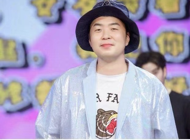 杜海涛离开快本34岁生日快乐家族沈梦辰保持沉默何炅此前爆哭