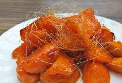 这种做法的红薯才好吃大厨教你拔丝甩丝技巧原来如此简单香甜美味不沾