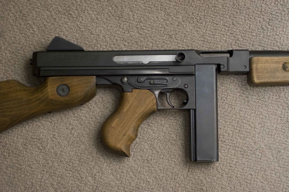 电影拯救大兵瑞恩中米勒上尉使用的汤姆逊m1a1冲锋枪