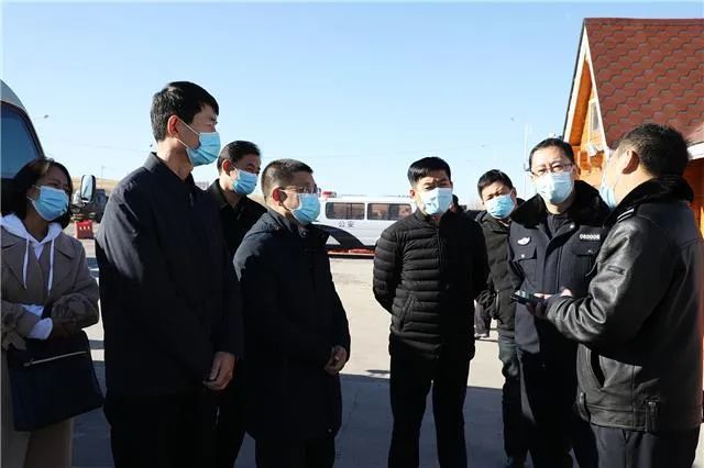 看",深入集中隔离医学观察场所,满西公路卡口,铁路宽轨到发场,满洲里
