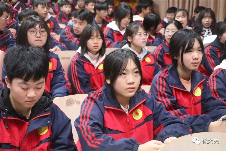 大关一中开展诚信宣传教育讲座_腾讯新闻