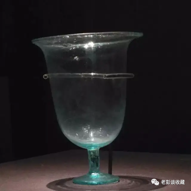 葡萄美酒夜光杯,玉露当配琉璃杯