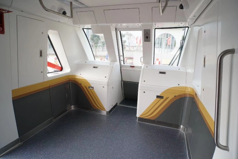 深圳地铁14号线喜提首列无人驾驶车设横向座椅还能充电