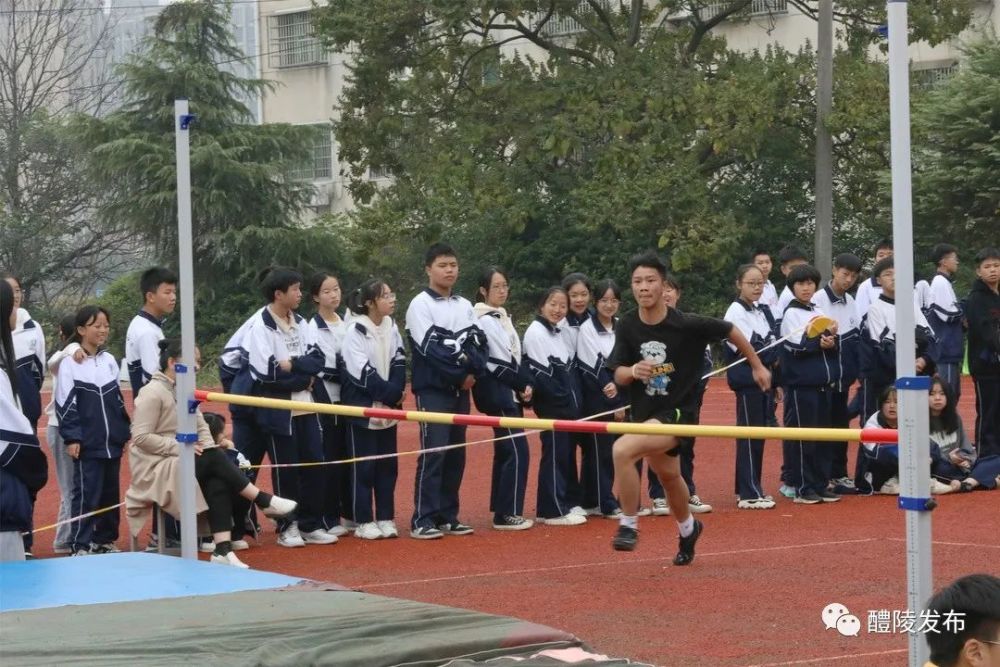 渌江中学上演艺术体育"大片"_腾讯新闻