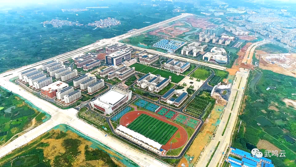 自南宁教育园区武鸣东片区建设以来,我城区紧紧围绕自治区,南宁市的