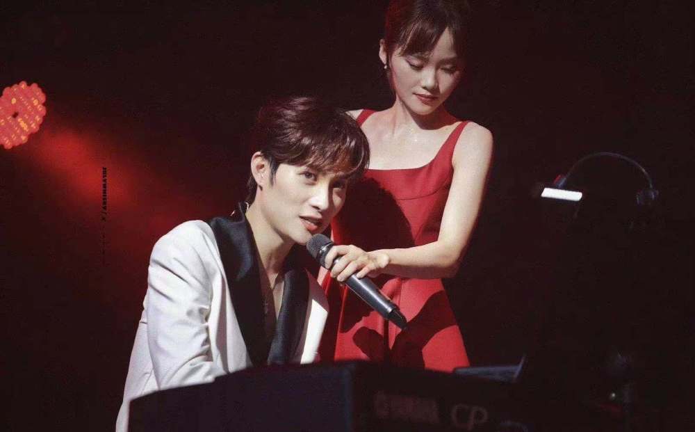 笑不活了井胧给姐姐报名母胎solo恋爱综艺