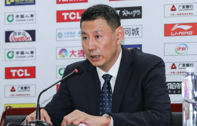 王哲林 CBA输球不输心！李楠肯定全队表现，江苏不敌上海是内线问题